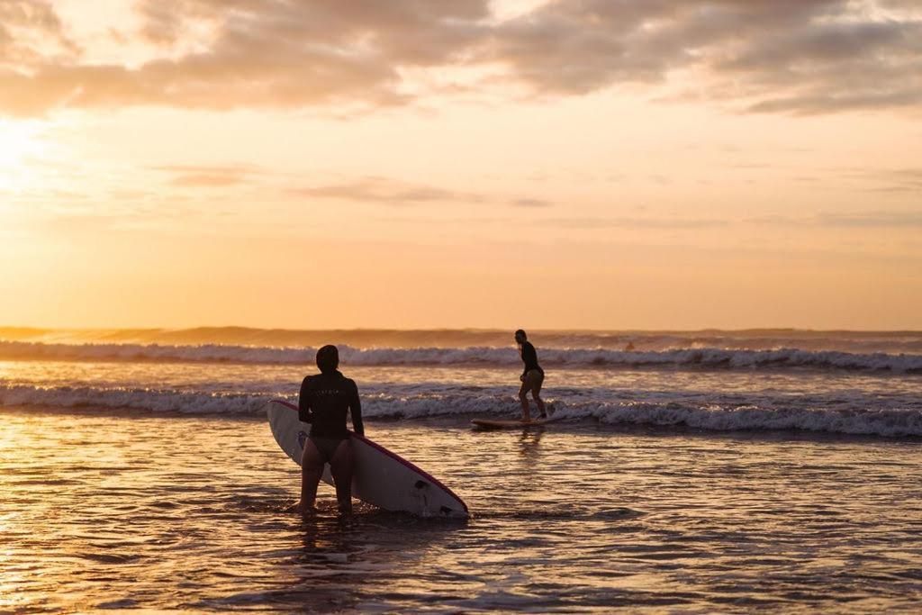 Sansara Surf Yoga & Resort Камбуталь Экстерьер фото